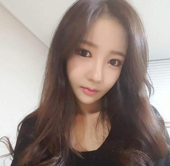 听说朴妮唛要代言《私奔到三国》了_游戏资讯